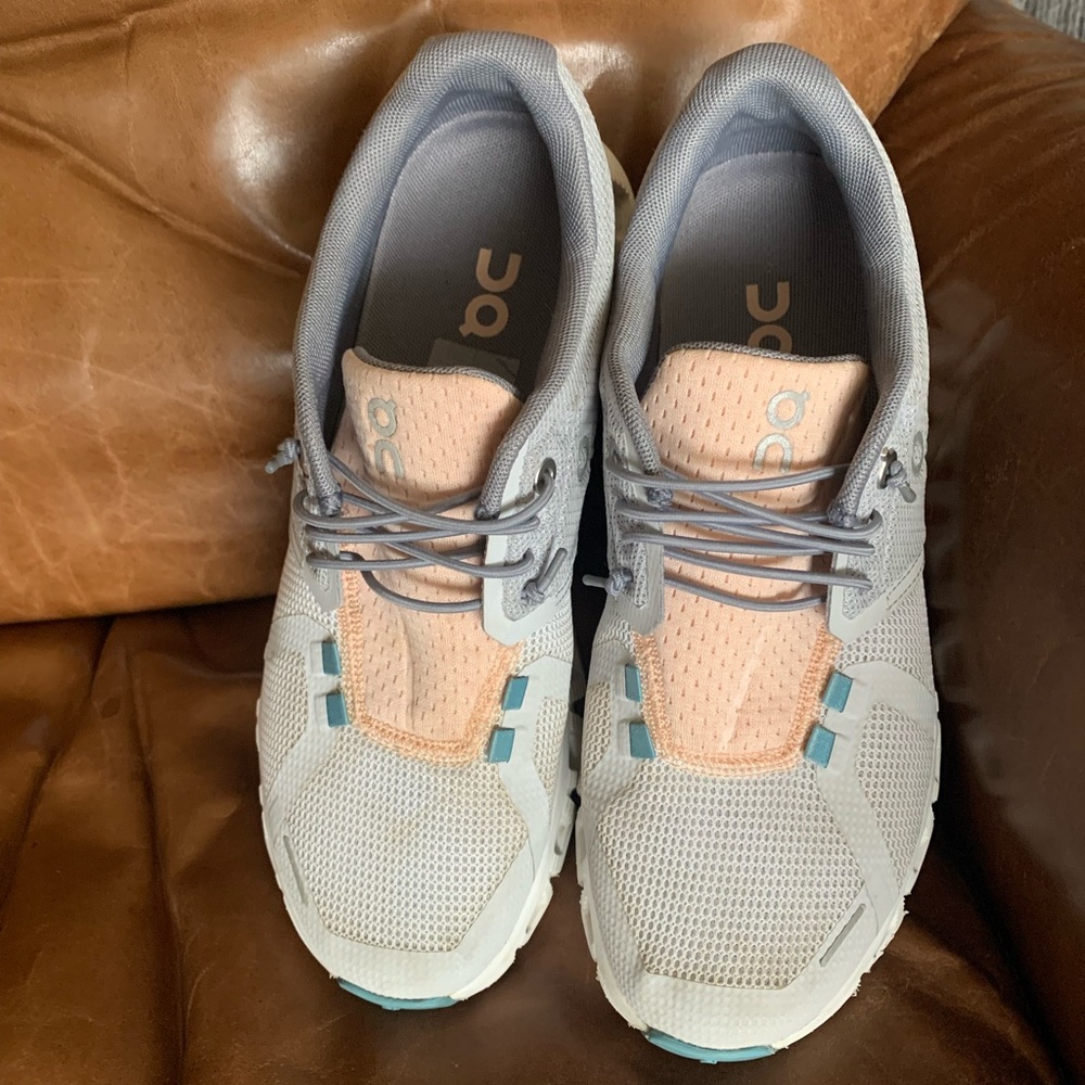 On Cloud Running shoes Cloud 5 Push Women’s size 6.5 gray peach - Picture 7 of 9